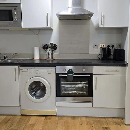 Westciti Chatsworth Road Apartments Кройдон Экстерьер фото