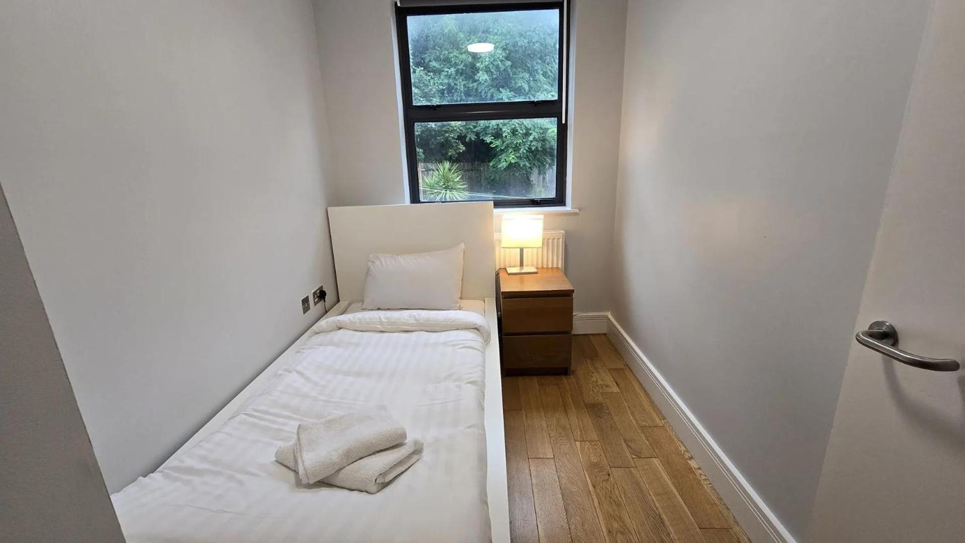 Westciti Chatsworth Road Apartments Кройдон Экстерьер фото