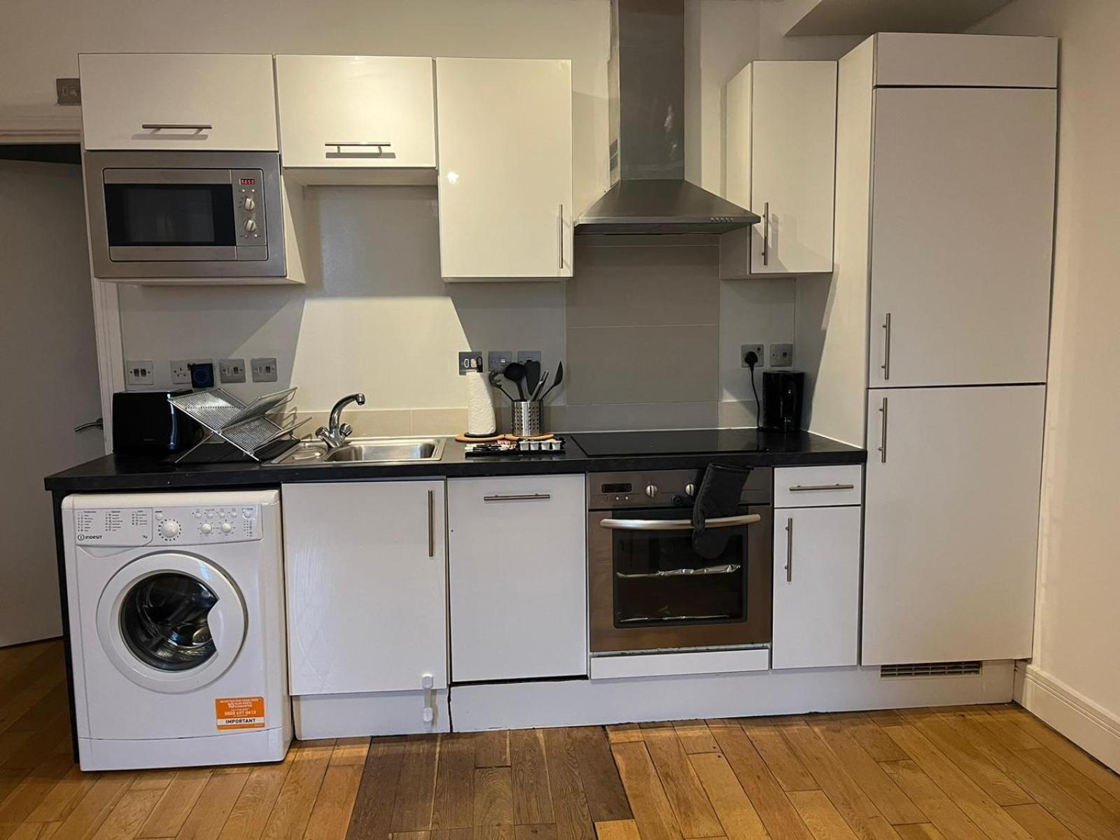 Westciti Chatsworth Road Apartments Кройдон Экстерьер фото